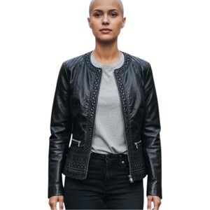 French Connection Black Jacket with Tailored‎ Fit and Quilted Detailing Size 6